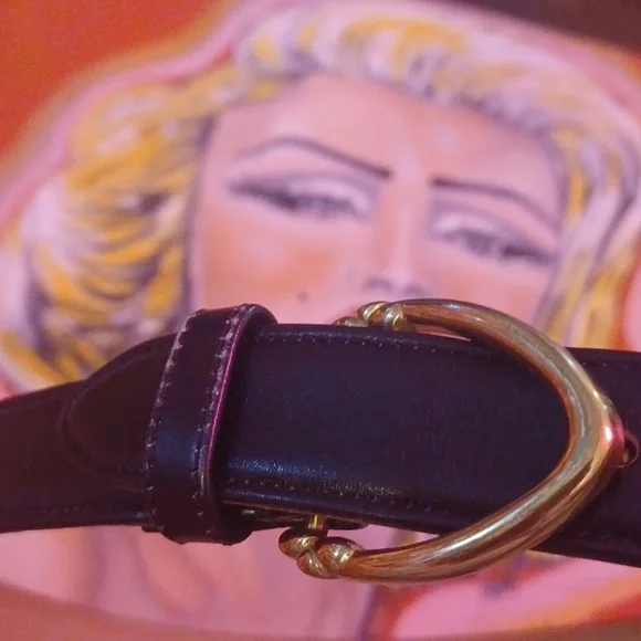 Coach Black Leather Belt with Gold Buckle sz.M - Picture 5 of 5